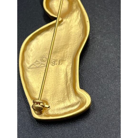 Smithsonian Institution Matte Brushed Gold Tone Sleek Cat Pin Brooch - Picture 5 of 9